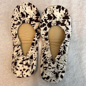 Storehouse flats size 7